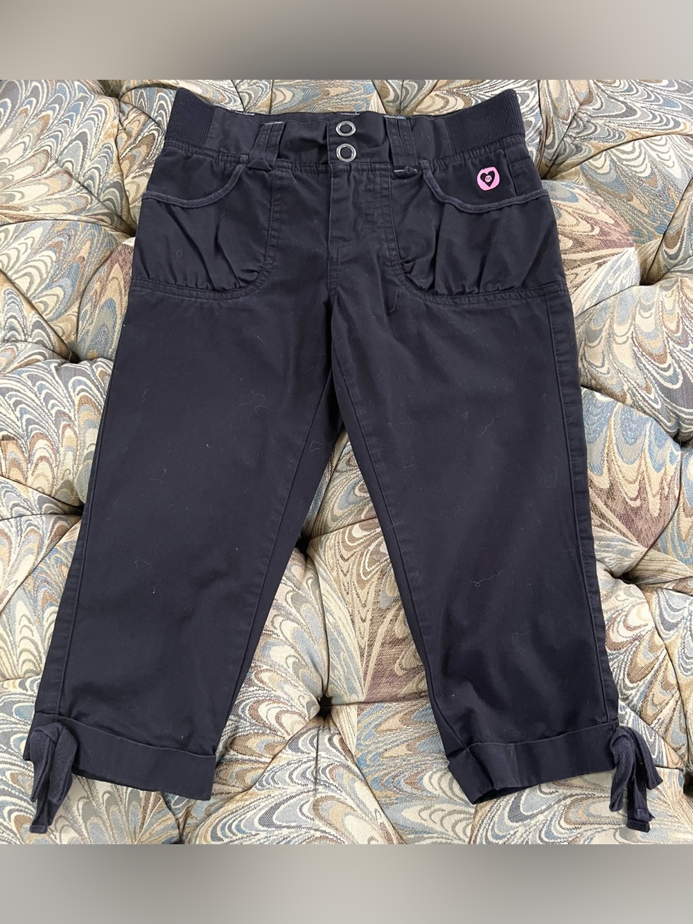 Mambo Australia Girls Black Capri Pants with Tie Hem Size 8